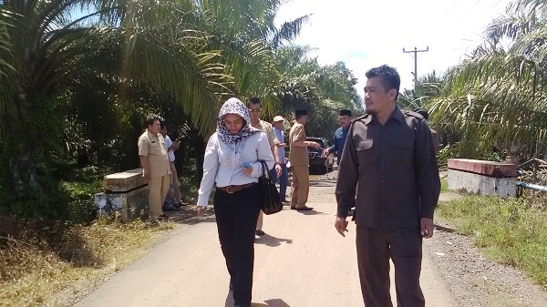 Panas terik tak menghalangi dewan melakukan sidak
