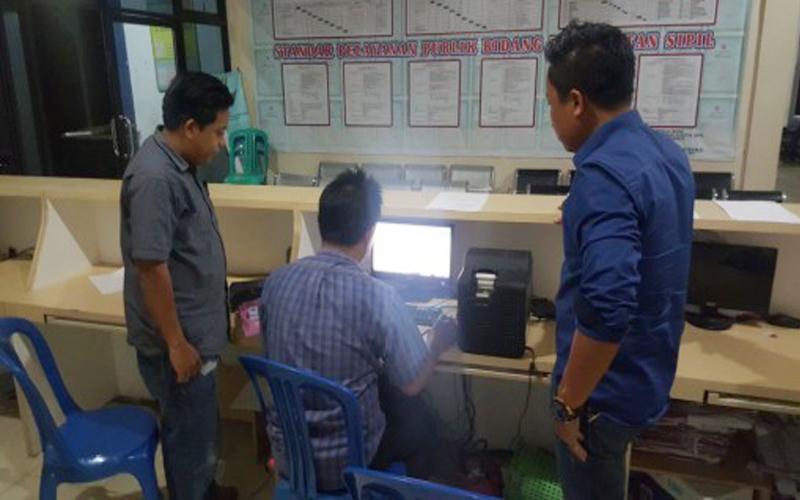 Dinas Kependudukan dan Catatan Sipil Kota Bengkulu menargetkan mencetak 5000 e-KTP baru bagi warga kota yang belum punya e-KTP