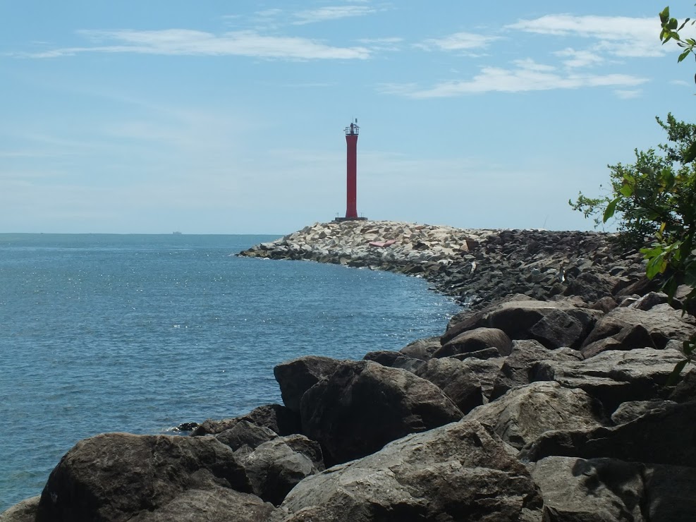 Wisata Lentera Merah 