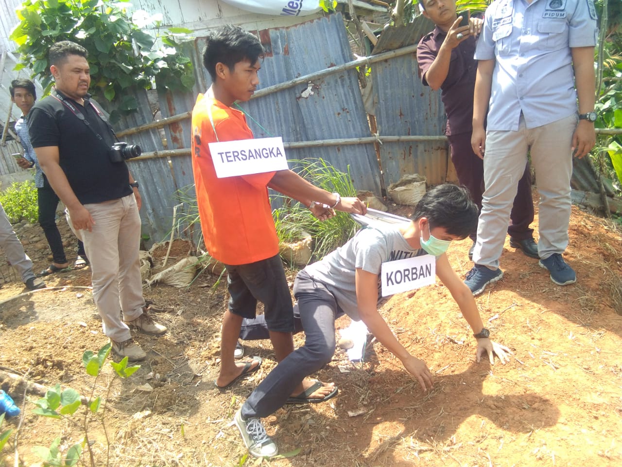 Hukum