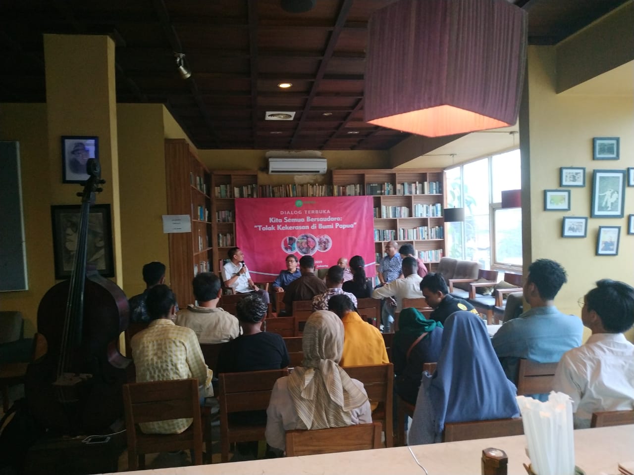 Diskusi Publik Yayasan Ahimsa Indonesia