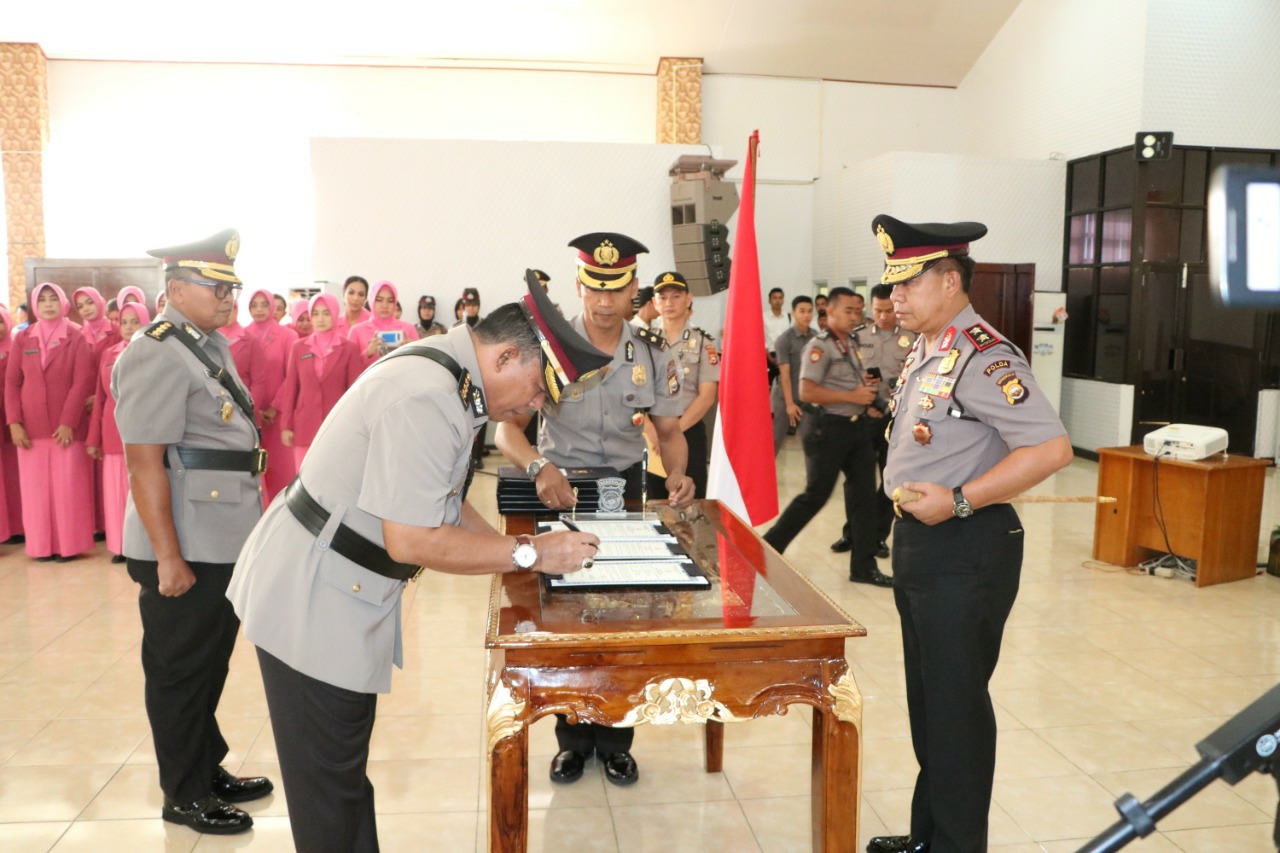 Hukum