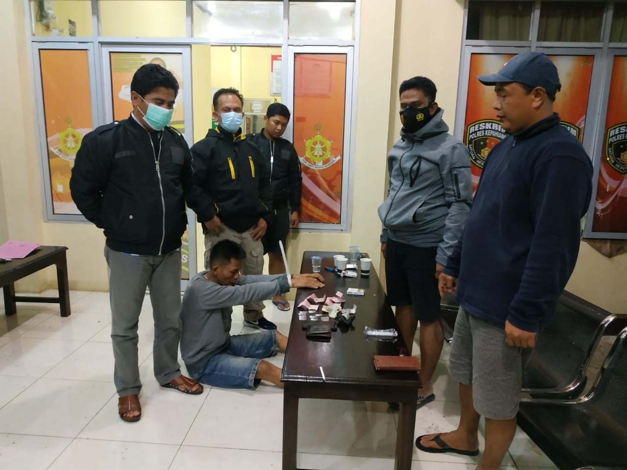 Hukum