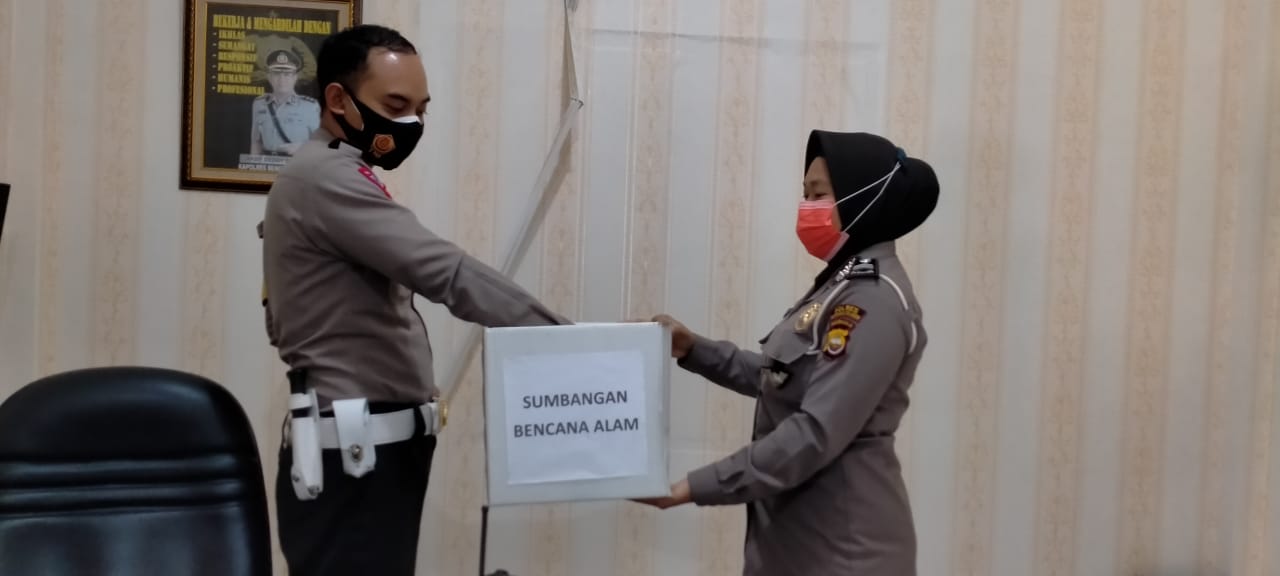 Hukum