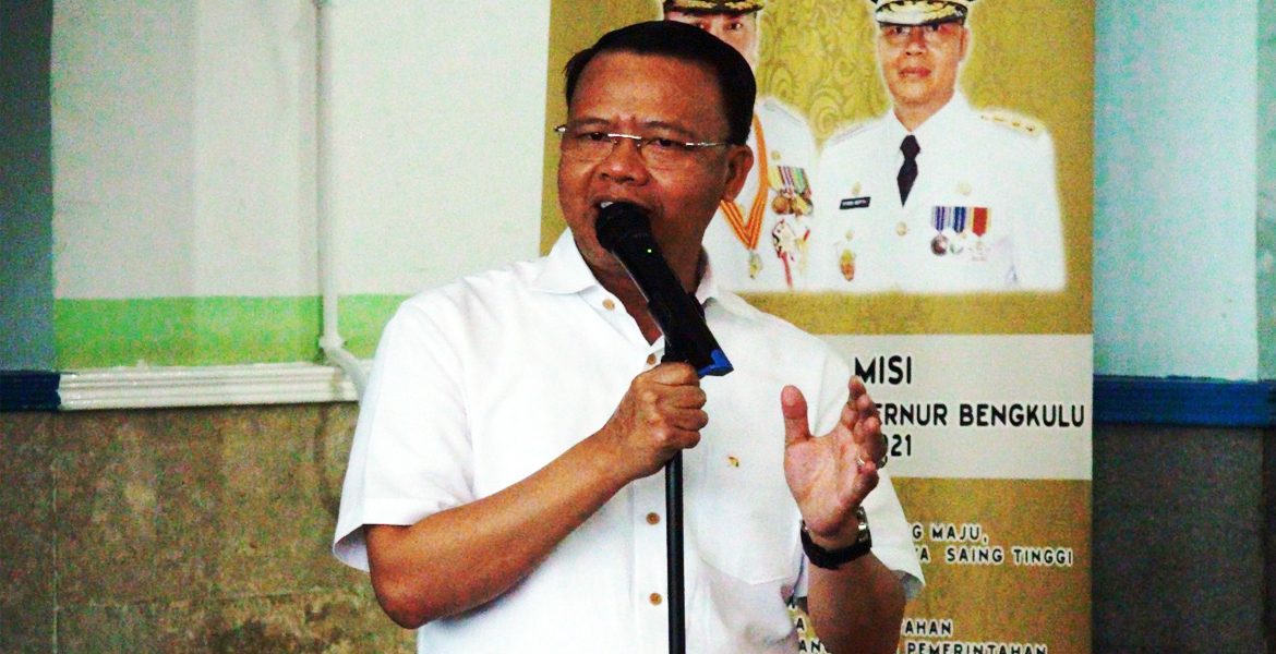 Plt Gubernrur Bengkulu Rohidin Mersyah memberikan sambutan