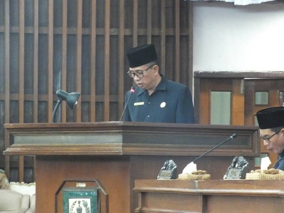 Penyampaian pandangan pansus