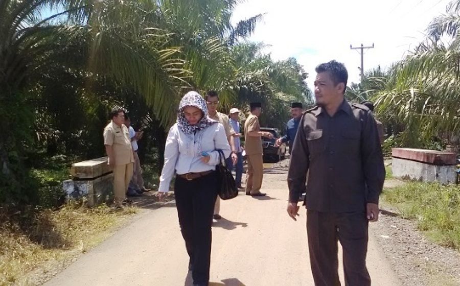 Panas terik tak menghalangi dewan melakukan sidak