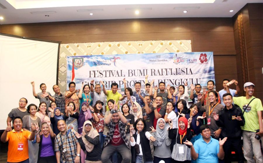 Foto Bersama dengan Para Juara