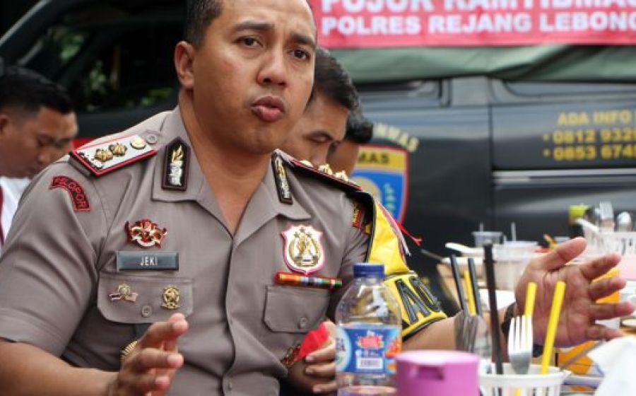 Hukum