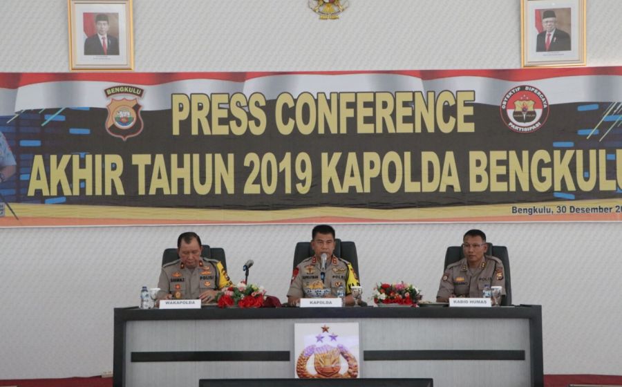 Hukum