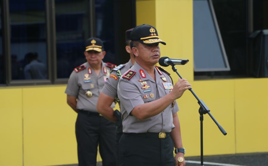 Hukum