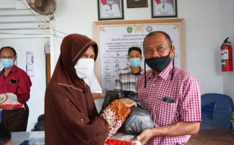Pemkot Bengkulu Berbagi Paket Ramadan untuk Kaum Duafa dan Fakir Miskin