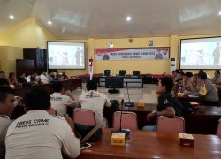 Hukum