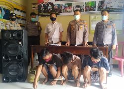 Hukum